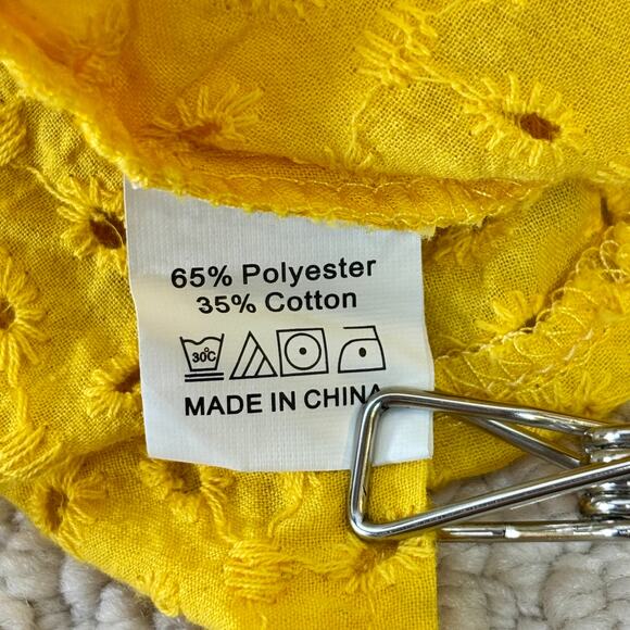 Eyelet Lace Top Yellow Women's Large Poly/Cotton Short Sleeve V-Neck Cottagecore - Picture 4 of 4